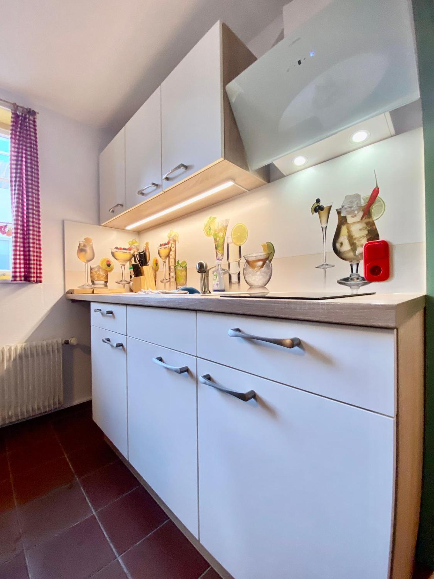 Ferienhaus "Sofia" Anno 1650, Neu - Top Lage - Tempur Beds - Wifi - Parking - Im Herzen Von Detmold-Altstadt, Historische Stadtmauer, Old Lane דטמולד מראה חיצוני תמונה