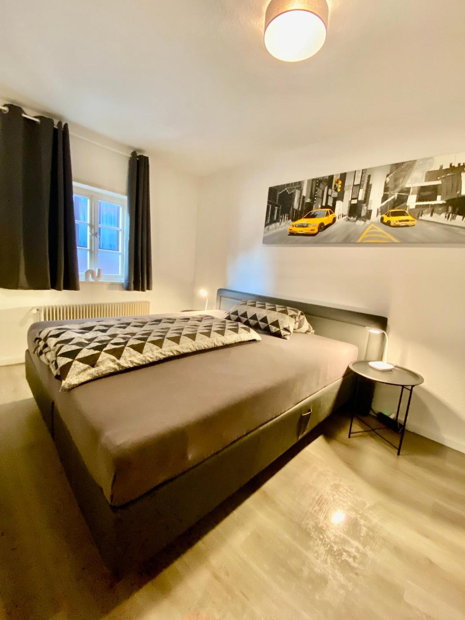 Ferienhaus "Sofia" Anno 1650, Neu - Top Lage - Tempur Beds - Wifi - Parking - Im Herzen Von Detmold-Altstadt, Historische Stadtmauer, Old Lane דטמולד מראה חיצוני תמונה