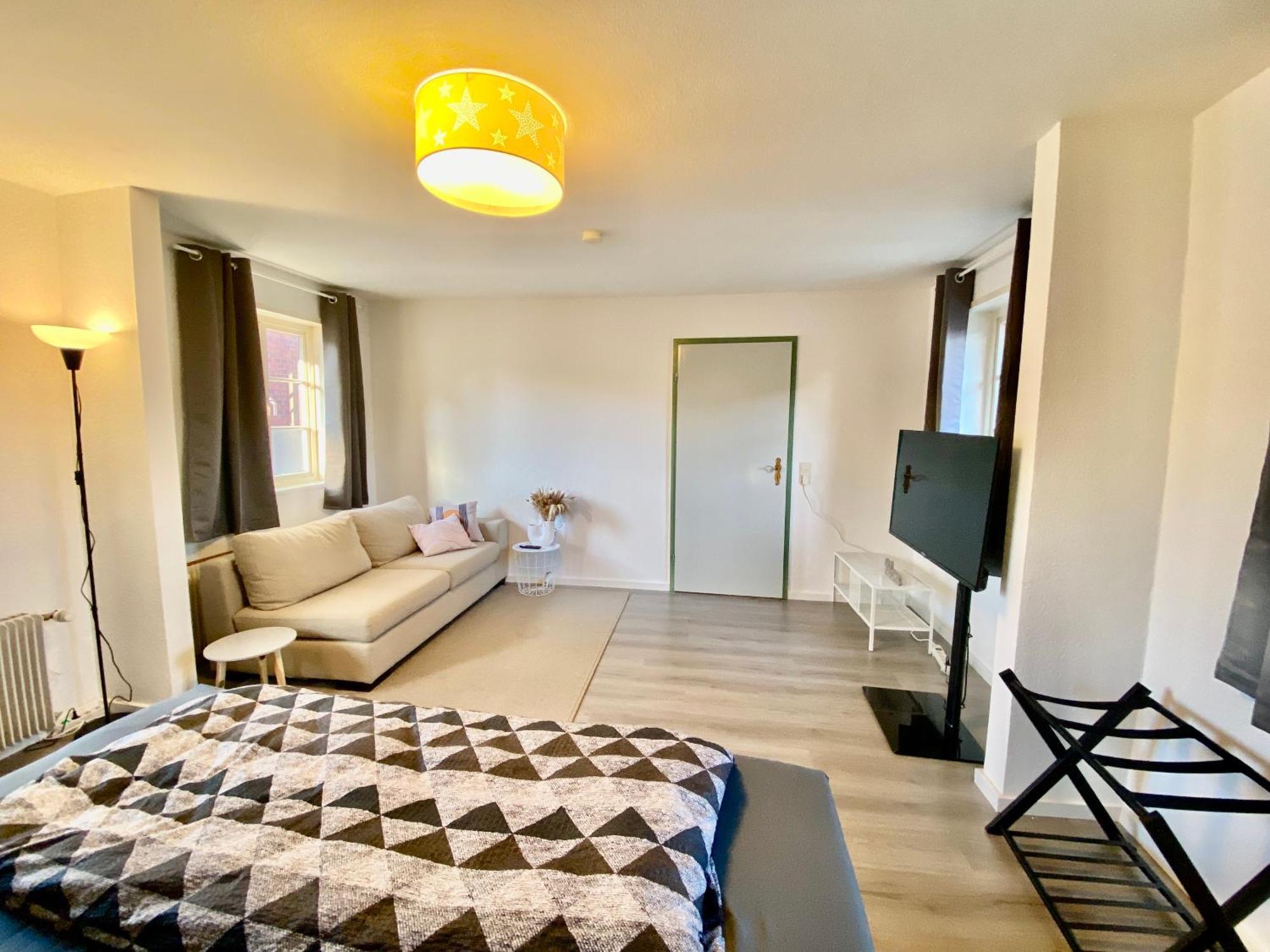Ferienhaus "Sofia" Anno 1650, Neu - Top Lage - Tempur Beds - Wifi - Parking - Im Herzen Von Detmold-Altstadt, Historische Stadtmauer, Old Lane דטמולד מראה חיצוני תמונה